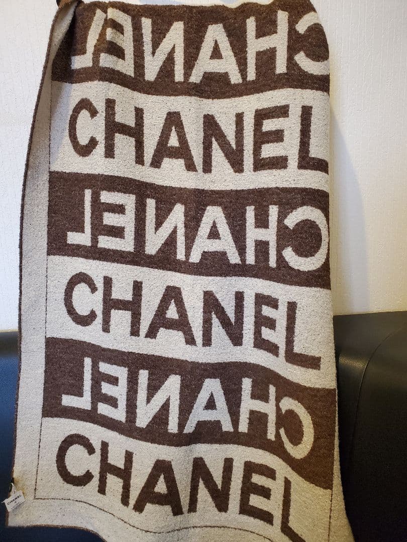CHANEL ロゴマフラー ブラウンクリーム