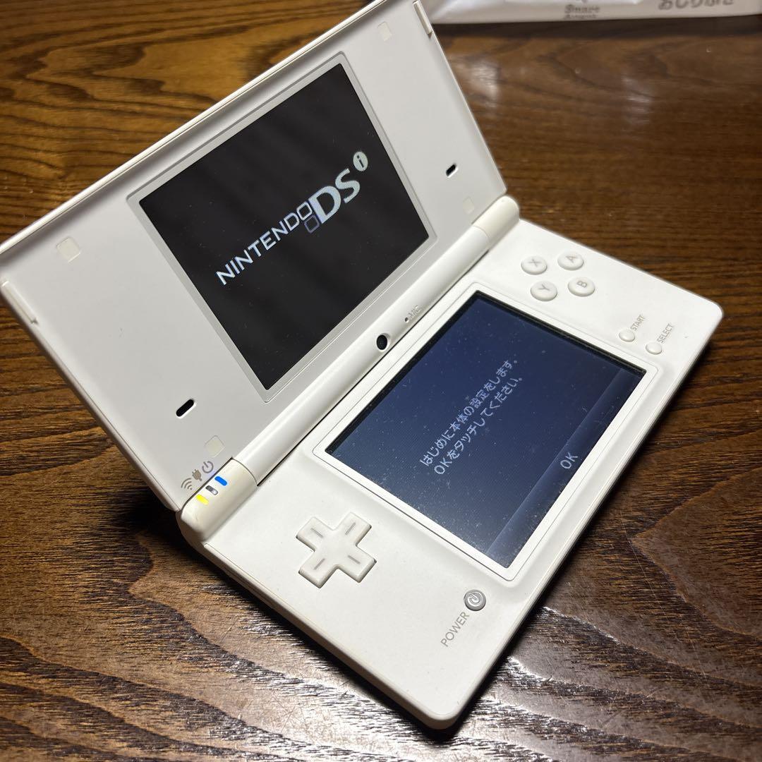 ニンテンドーDSi ホワイト ほぼ未使用