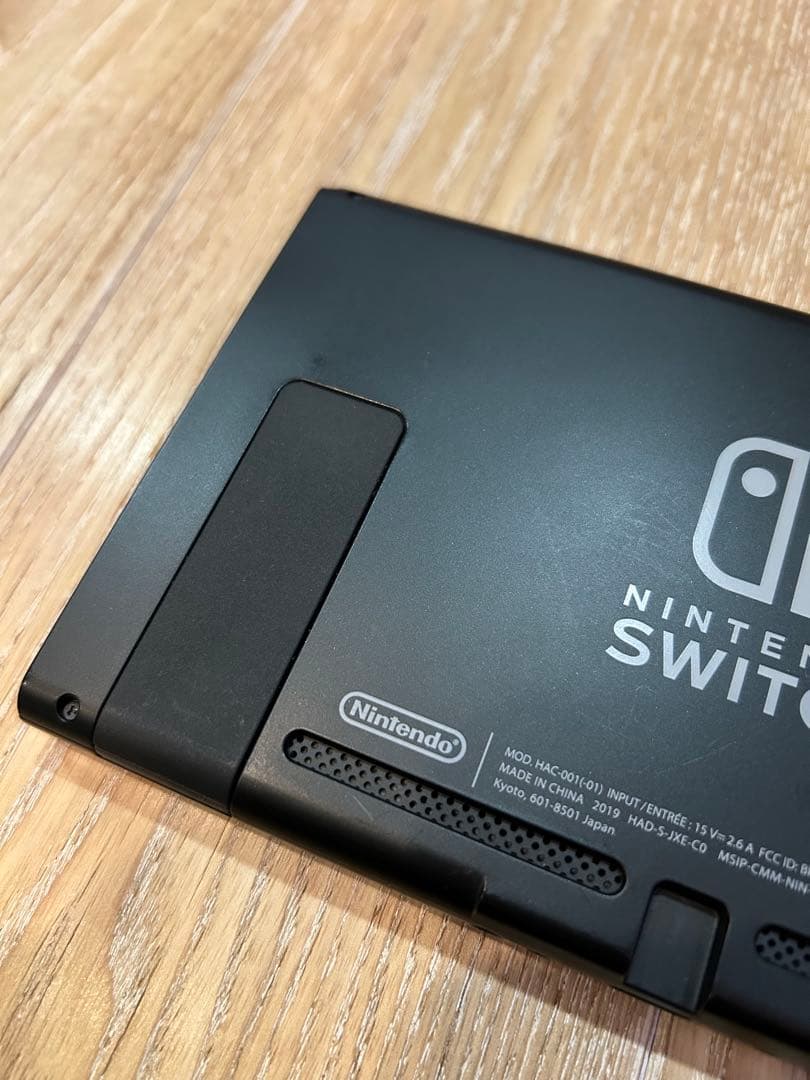 Nintendo Switch グレー 本体　コントローラー不良有