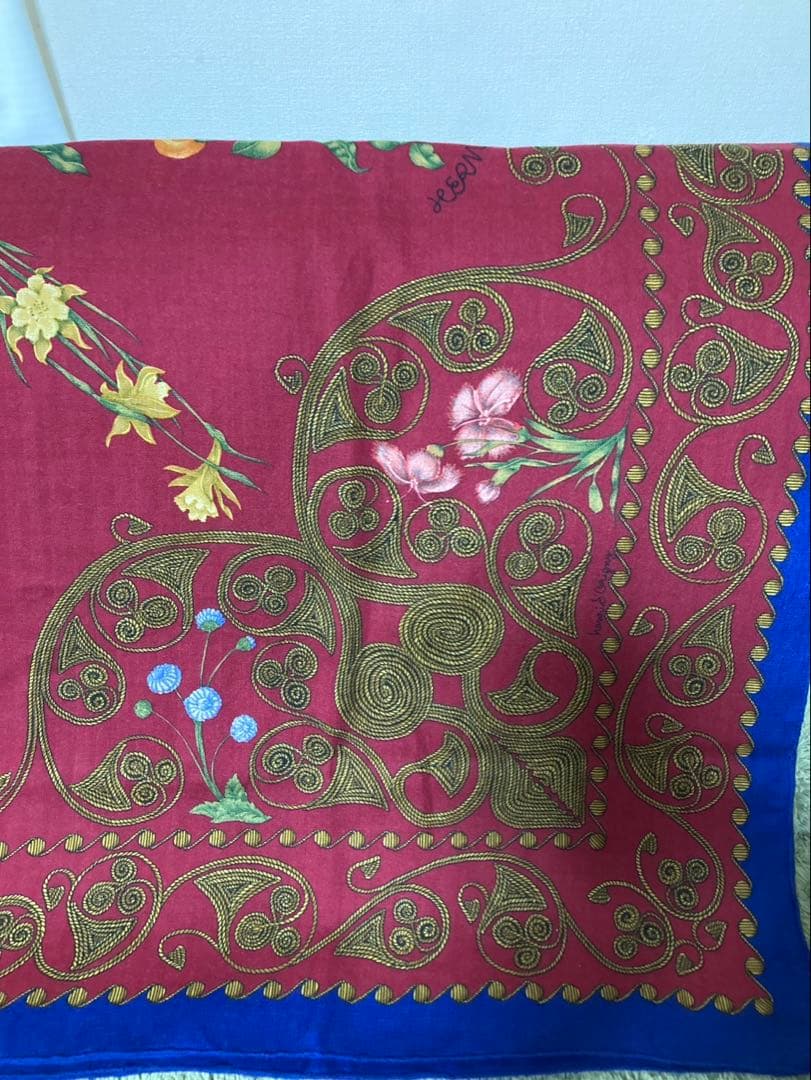 【美品】HERMES 花柄 カミシヤシルク 140 ショールストール エルメス