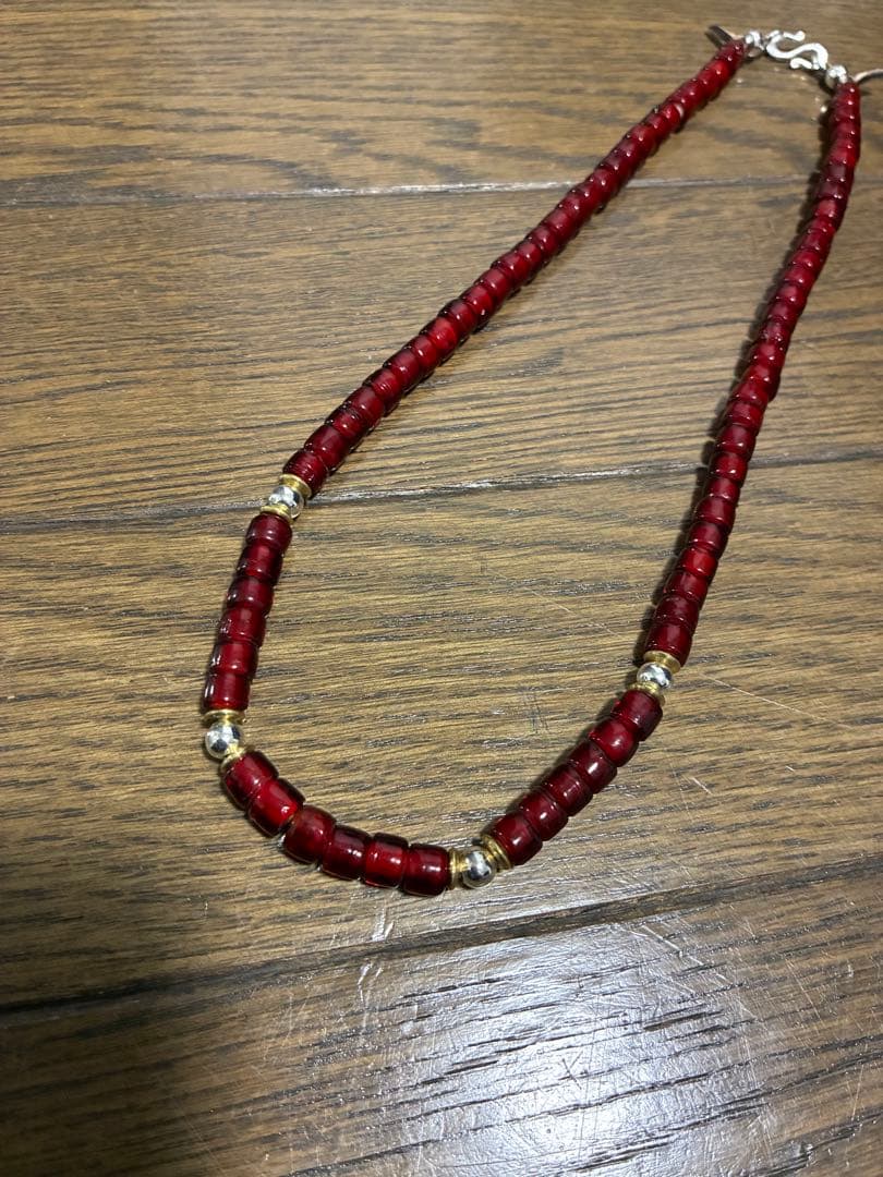 ホワイトハーツ　ハンドメイド　ビーズネックレス　波乗り屋