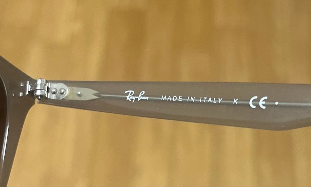 Ray-Ban ベージュ サングラス ケース付き