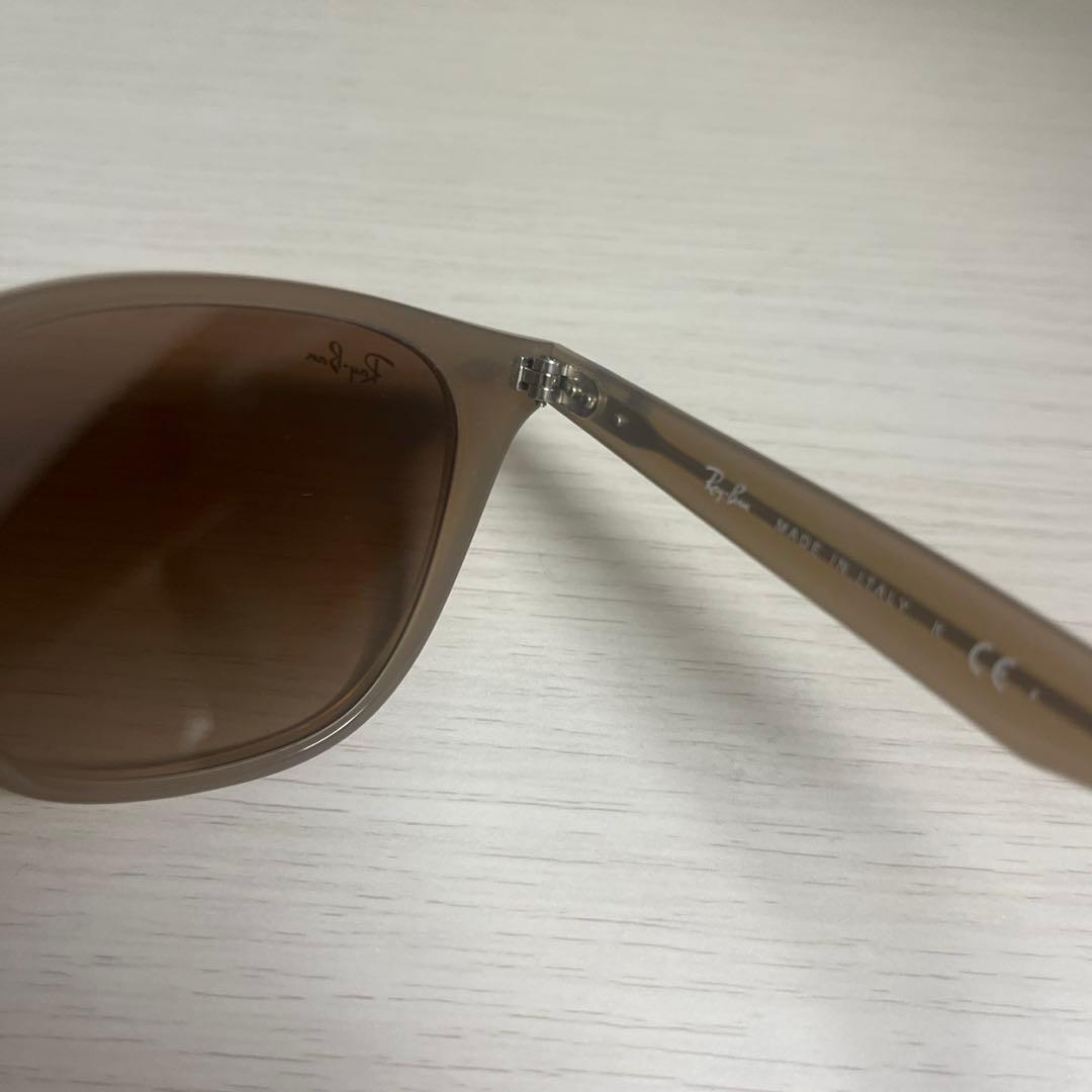 Ray-Ban ベージュ サングラス ケース付き