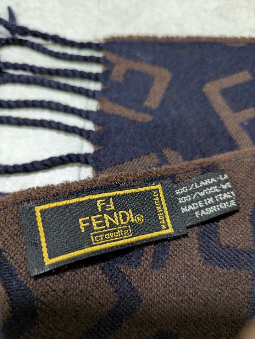 FENDI フェンディマフラー リバーシブル ズッカ柄