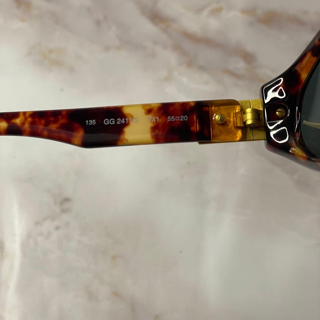 GUCCI メタルプレート y2k ゴールド レトロ サングラス ケース付き