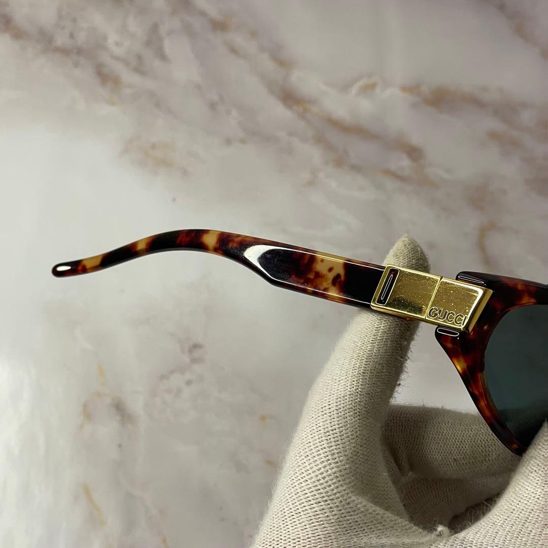 GUCCI メタルプレート y2k ゴールド レトロ サングラス ケース付き