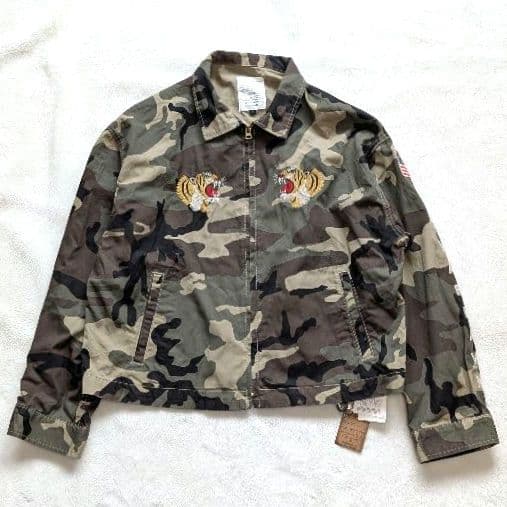 【新品・別注】AVIREX×Ungrid エンブロイダリージップブルゾン 虎迷彩