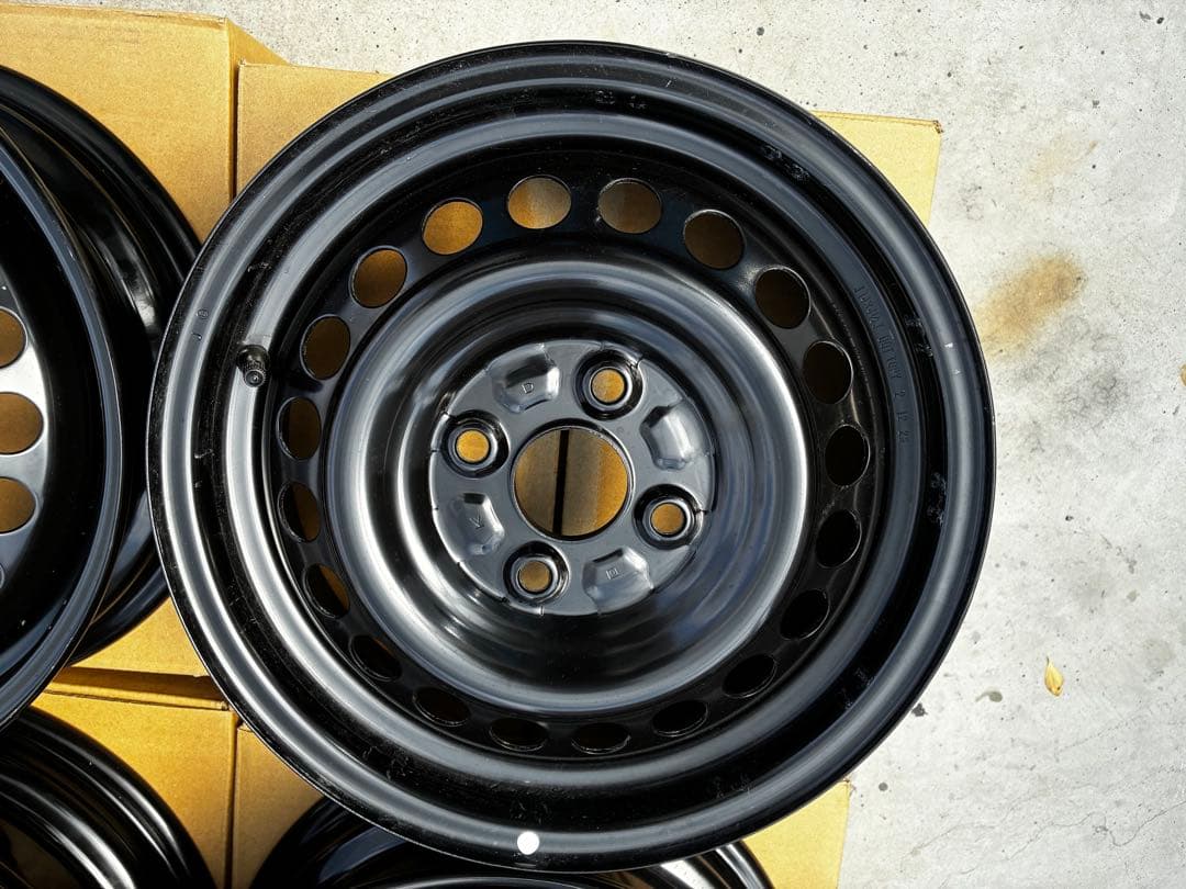 ダイハツ純正　14インチスチールホイール4本セット新車外し新古品