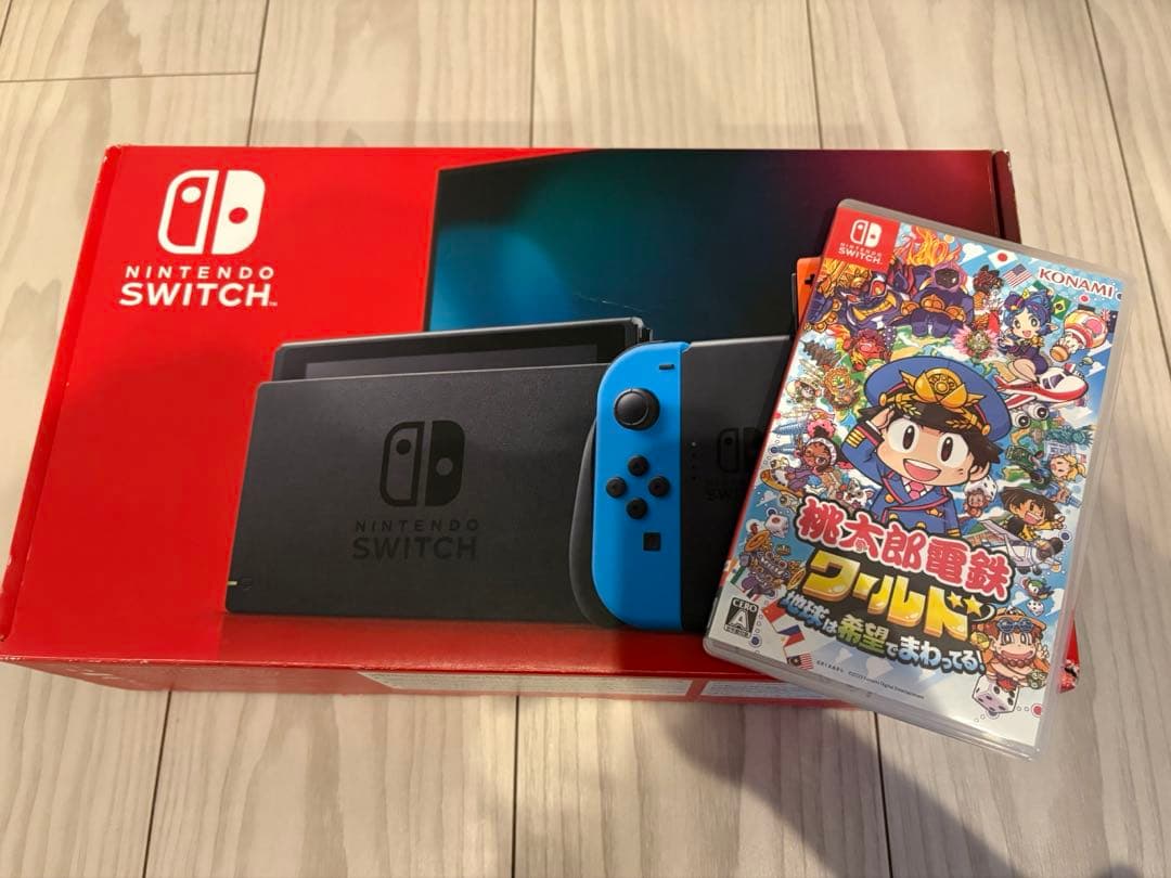 Nintendo Switch 本体＋付属品＋ケース付き＋桃鉄ワールドのソフト付