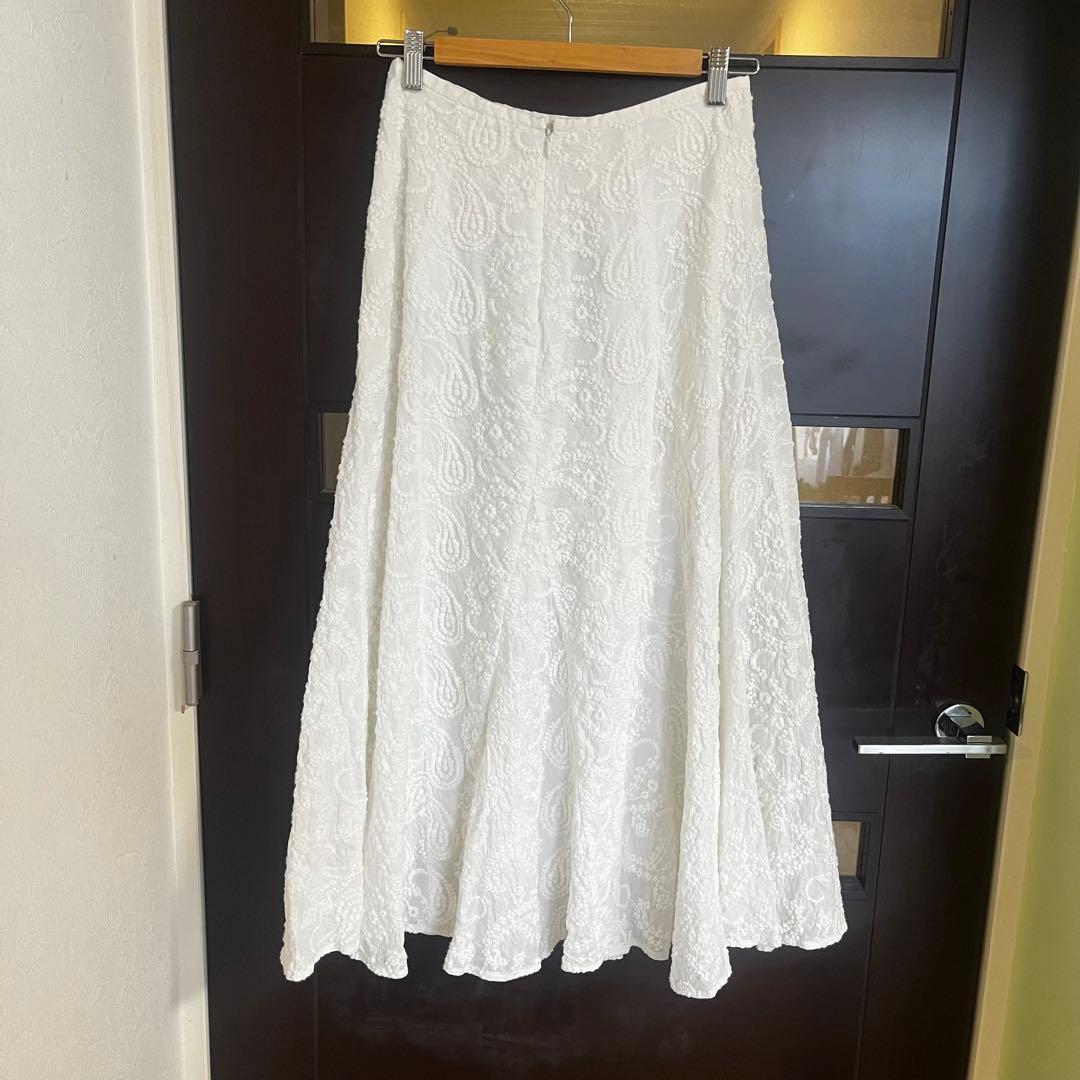 新品☆ ANAYI ペイズリーエンブロイダリー　スカート/セオリー、23区、ロペ