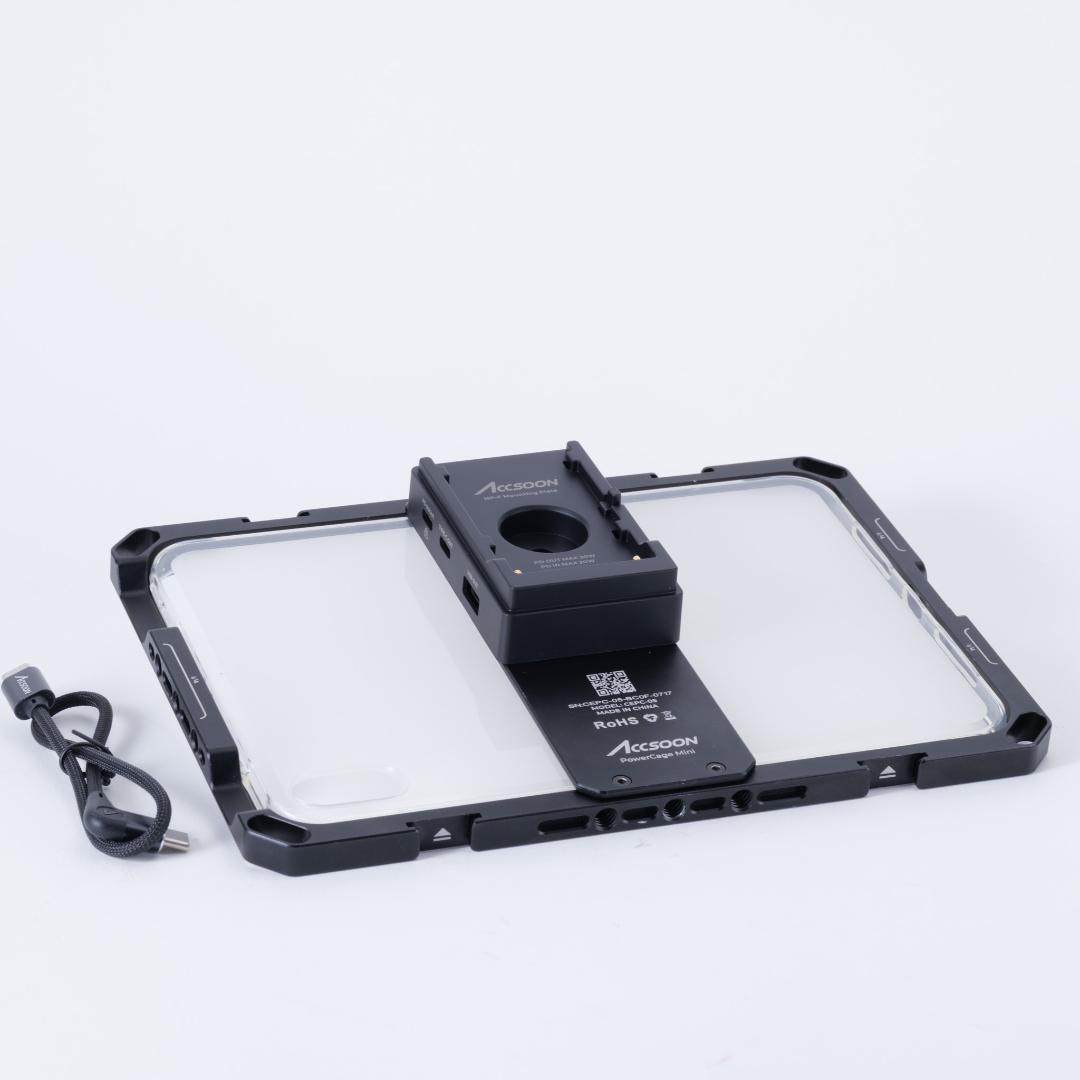 中古　ACCSOON PowerCage Mini iPad miniケース
