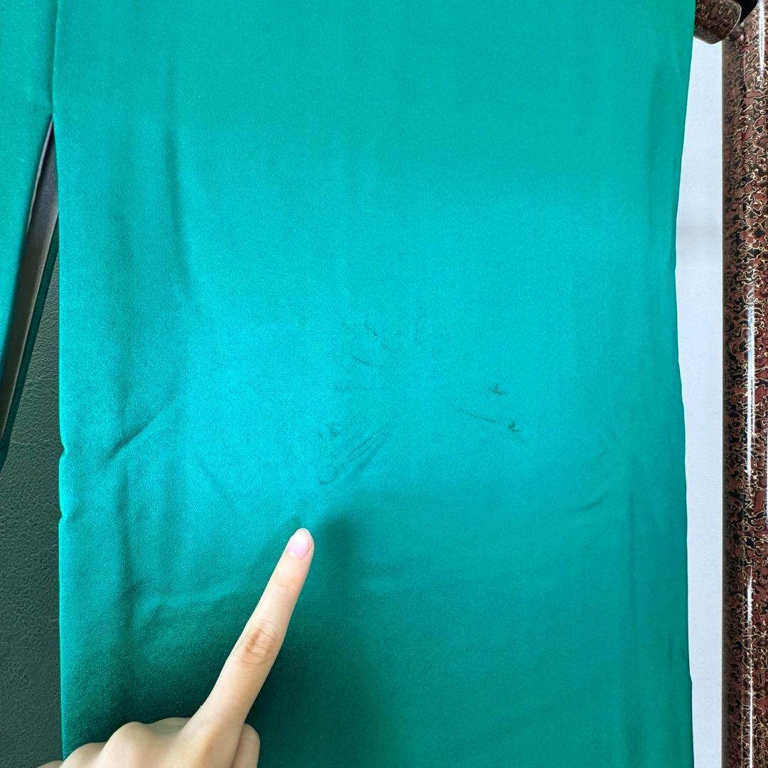 美品　現代　振袖　成人式　着物　170裄70 緑　黒　金　シンプル　無地　蝶々