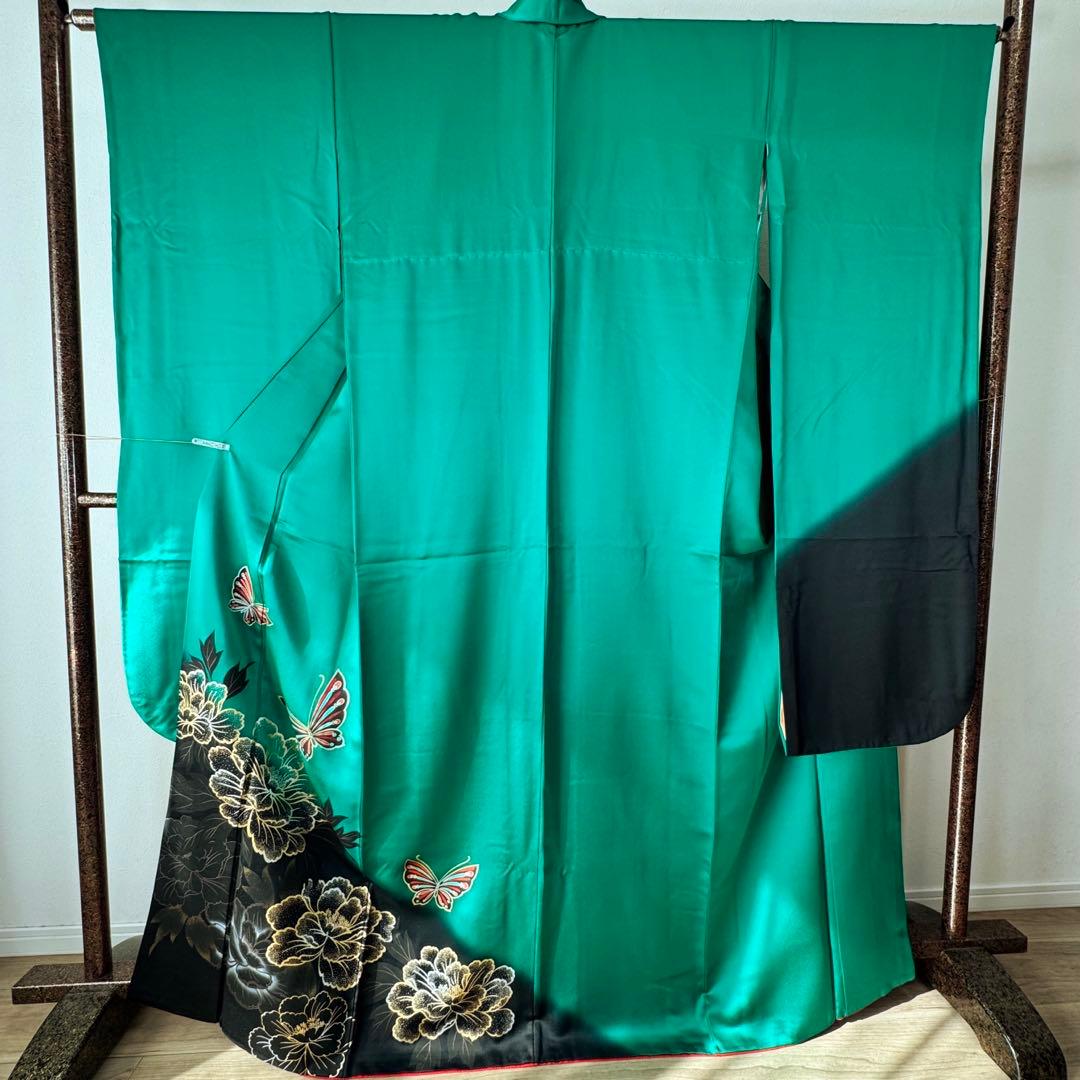 美品　現代　振袖　成人式　着物　170裄70 緑　黒　金　シンプル　無地　蝶々