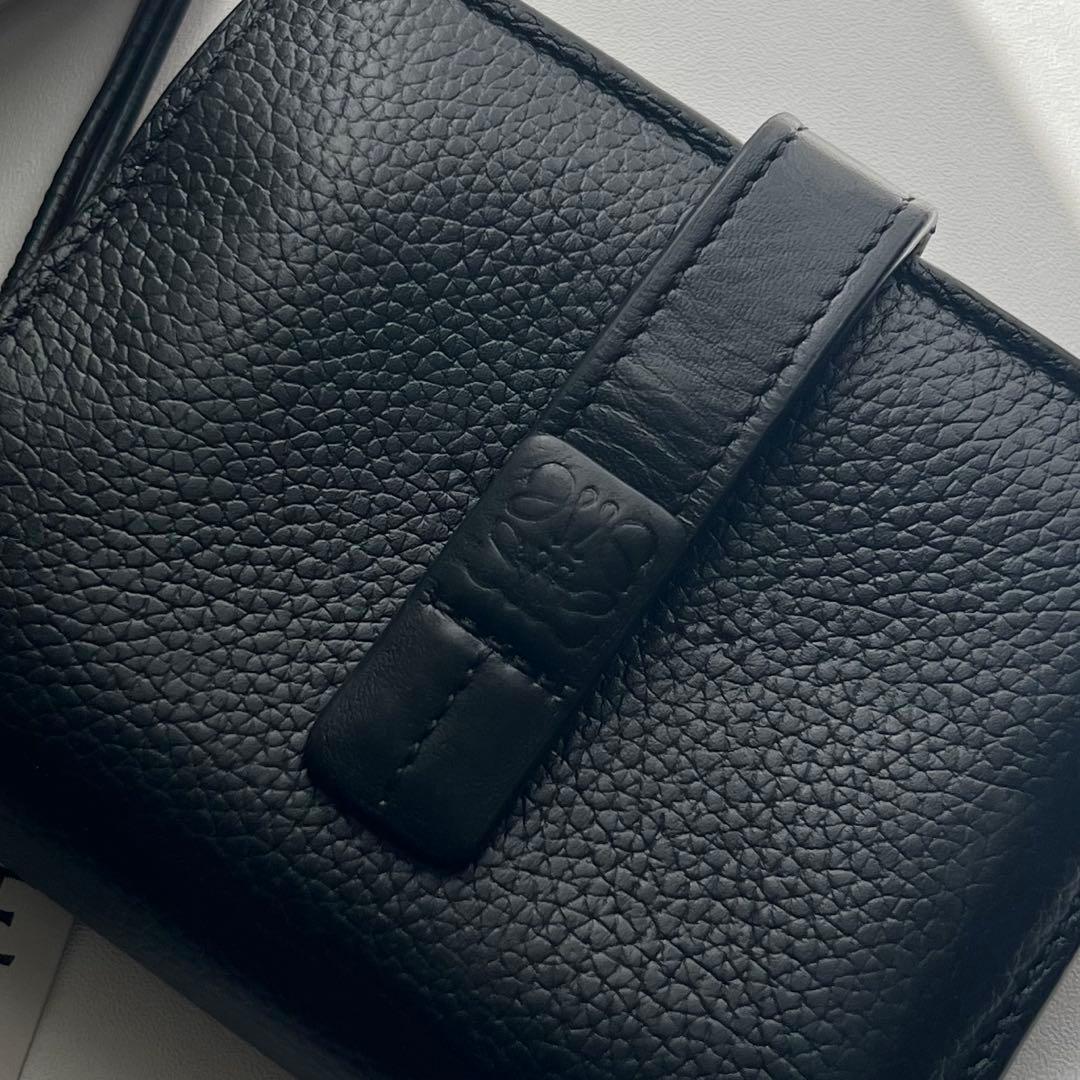 158 美品 LOEWE ロエベ 2つ折り財布