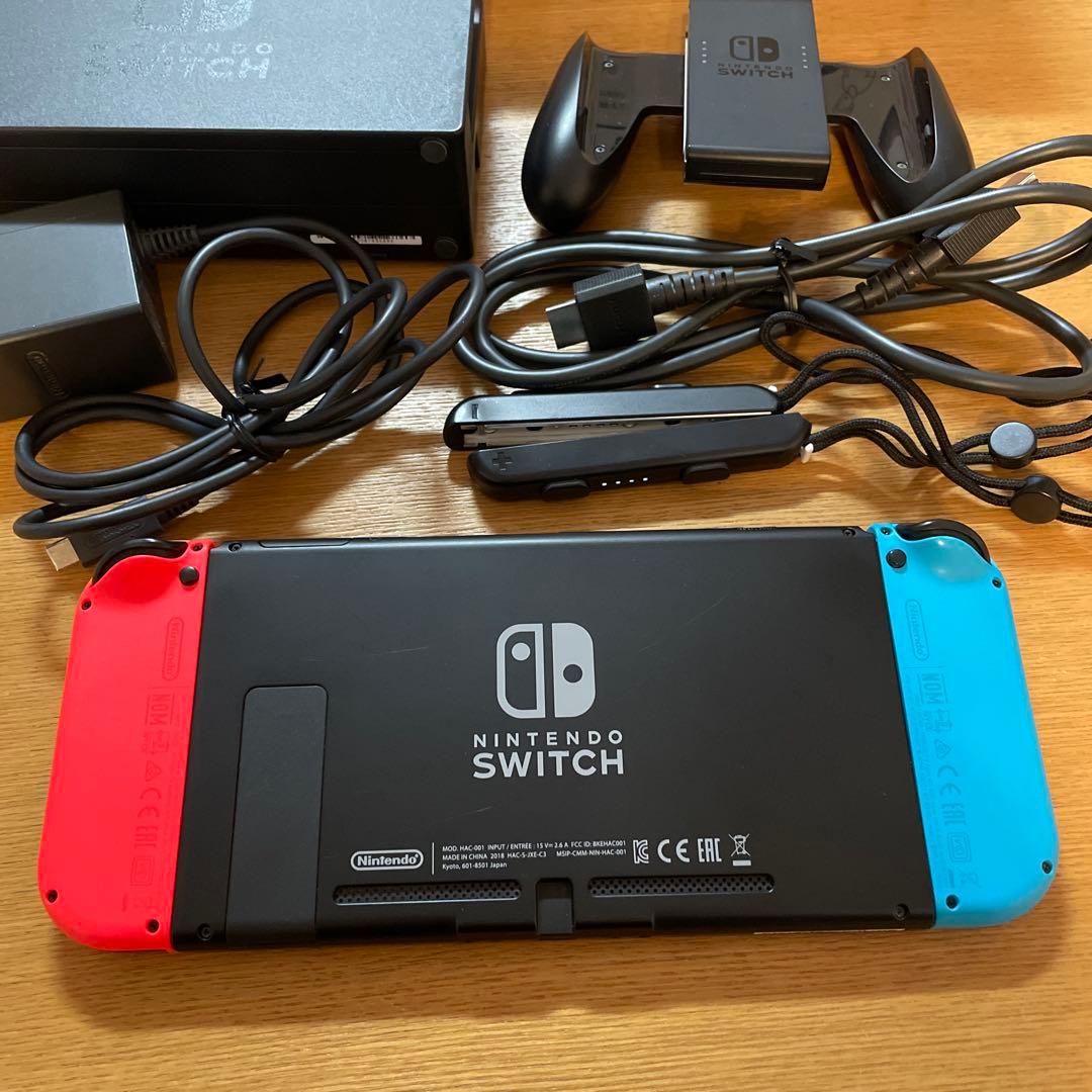 任天堂Switch本体 箱袋等付き おまけケース付き