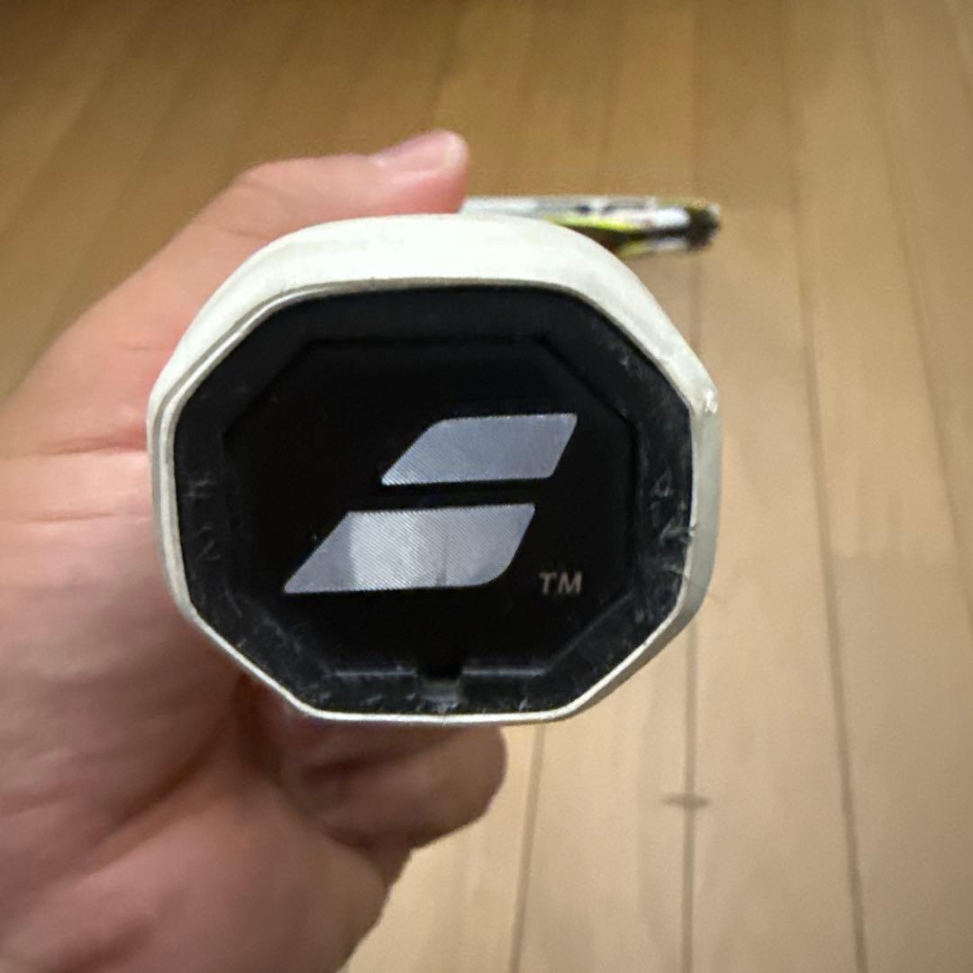 ぺこにゃん　バボラ　アエロストーム　G2 babolat