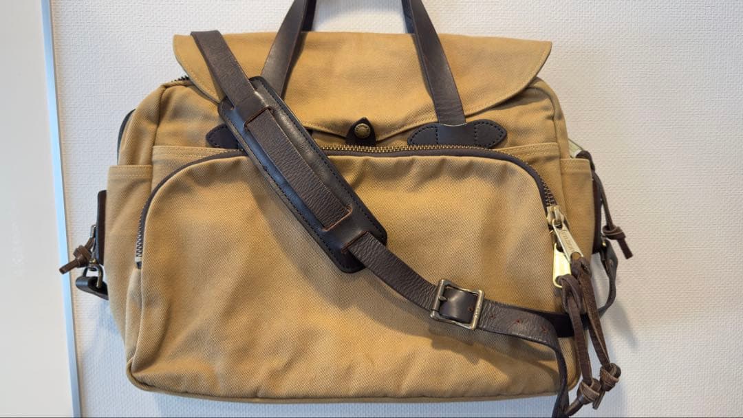 FILSON ショルダーバッグ ベージュ