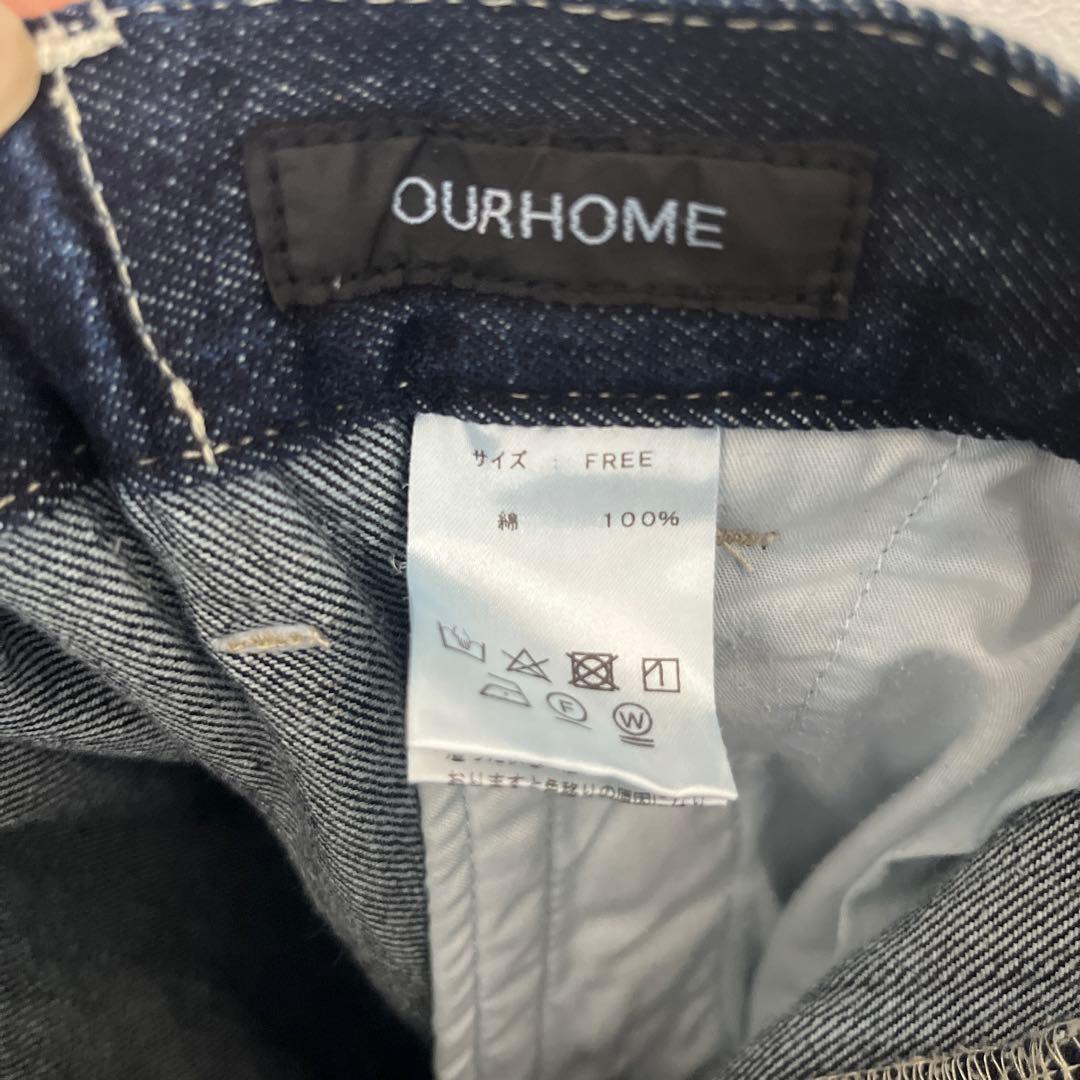 OUR こだわりシルエットのデニムパンツ