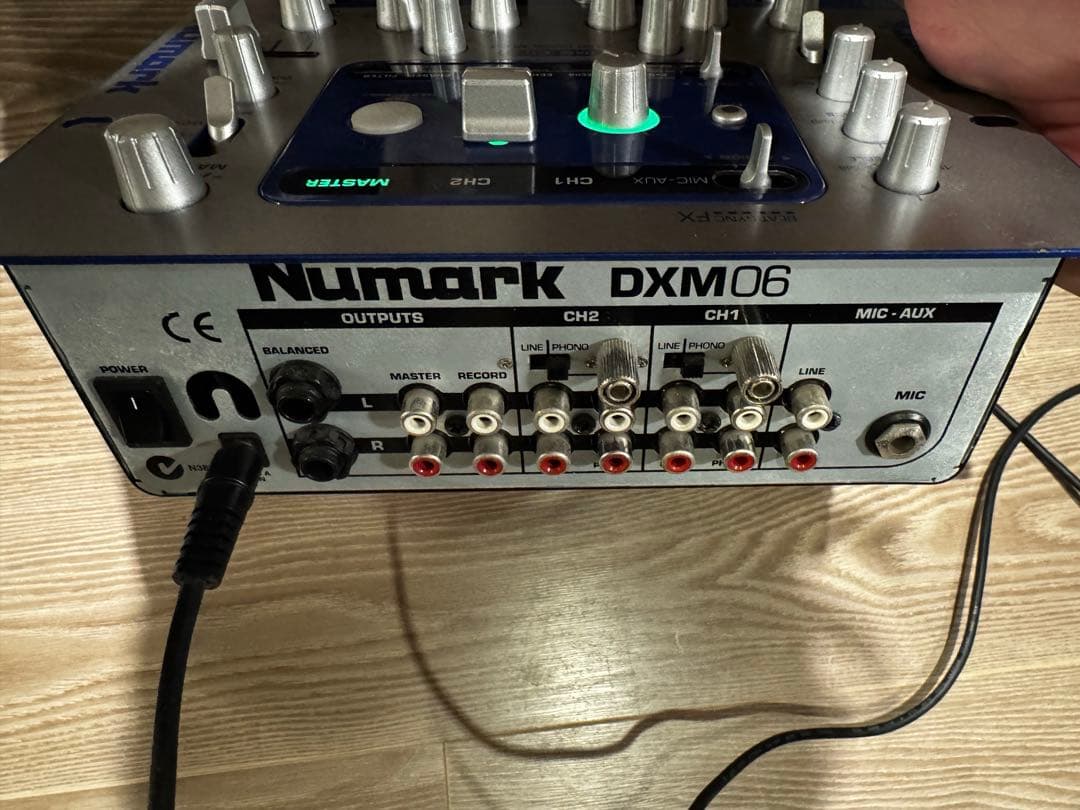 Numark DXM06 DJミキサー