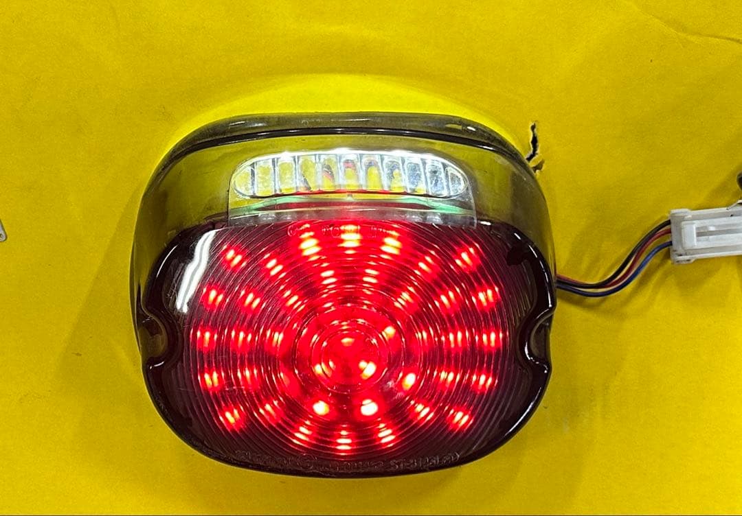 ハーレーダビッドソン　当時物 LEDスクエアーテール　(スモーク)