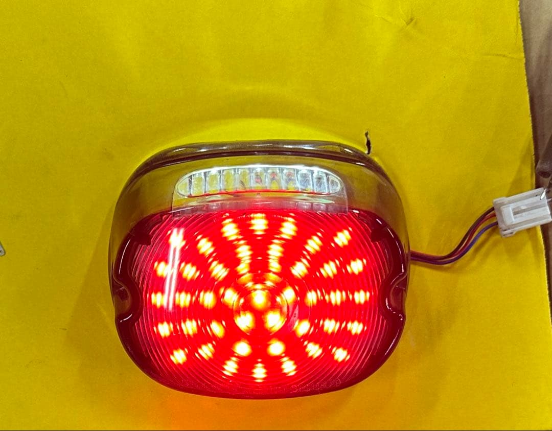 ハーレーダビッドソン　当時物 LEDスクエアーテール　(スモーク)