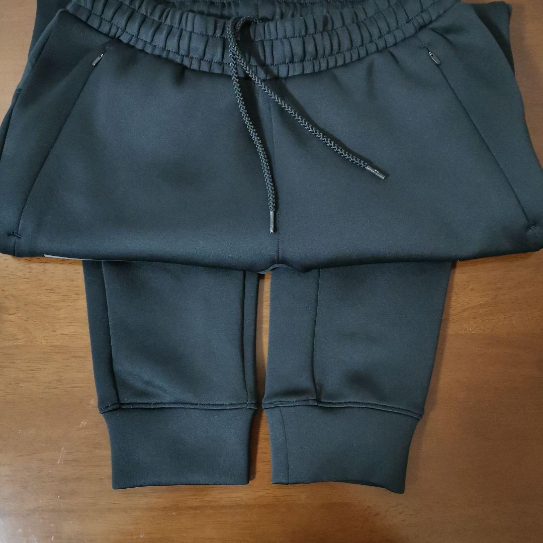 アンダーアーマートレーニングジャケット　パンツ　ジャージセット　M 　ブラック