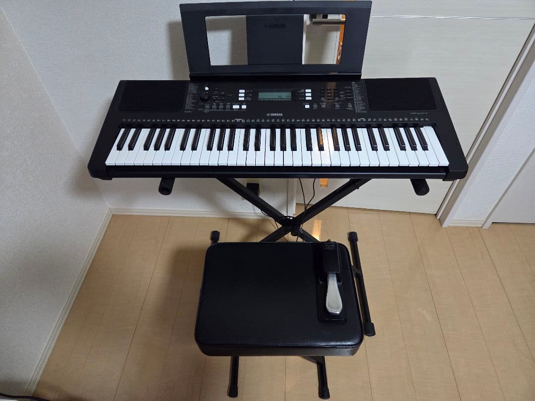 キーボード PSR-E373 【イス&スタンド&付属品付き】
