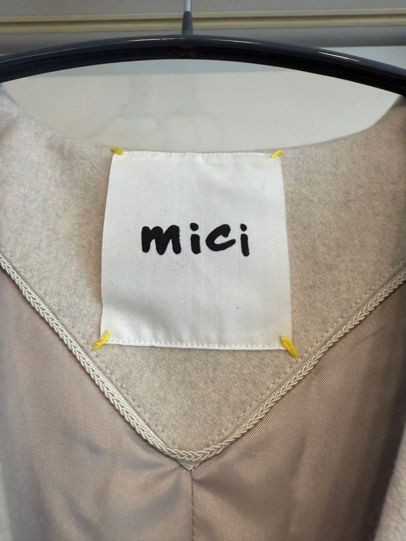 mici ノーカラーコート