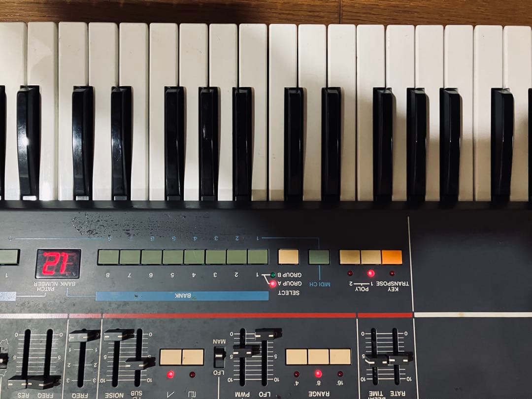 K*e様 Roland JUNO-106 アナログシンセサイザージャンク