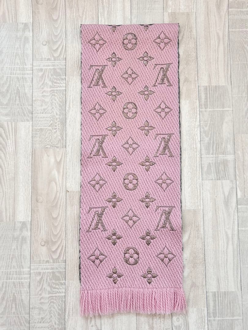 【Louis Vuitton】ロゴマフラー ローズ・バレリーヌ　シルバーピンク