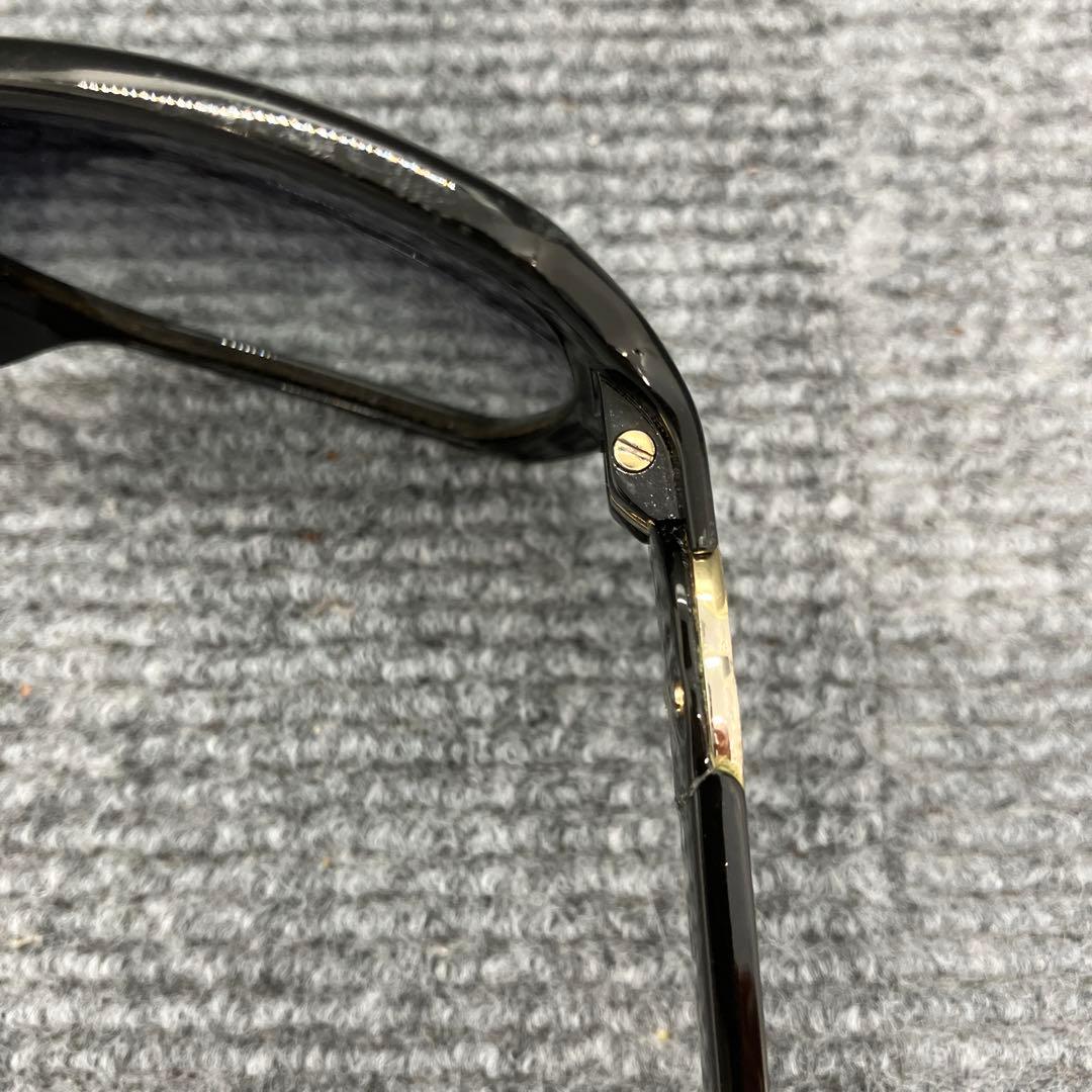 GUCCI　グッチ　サングラス　D28JJ　3988