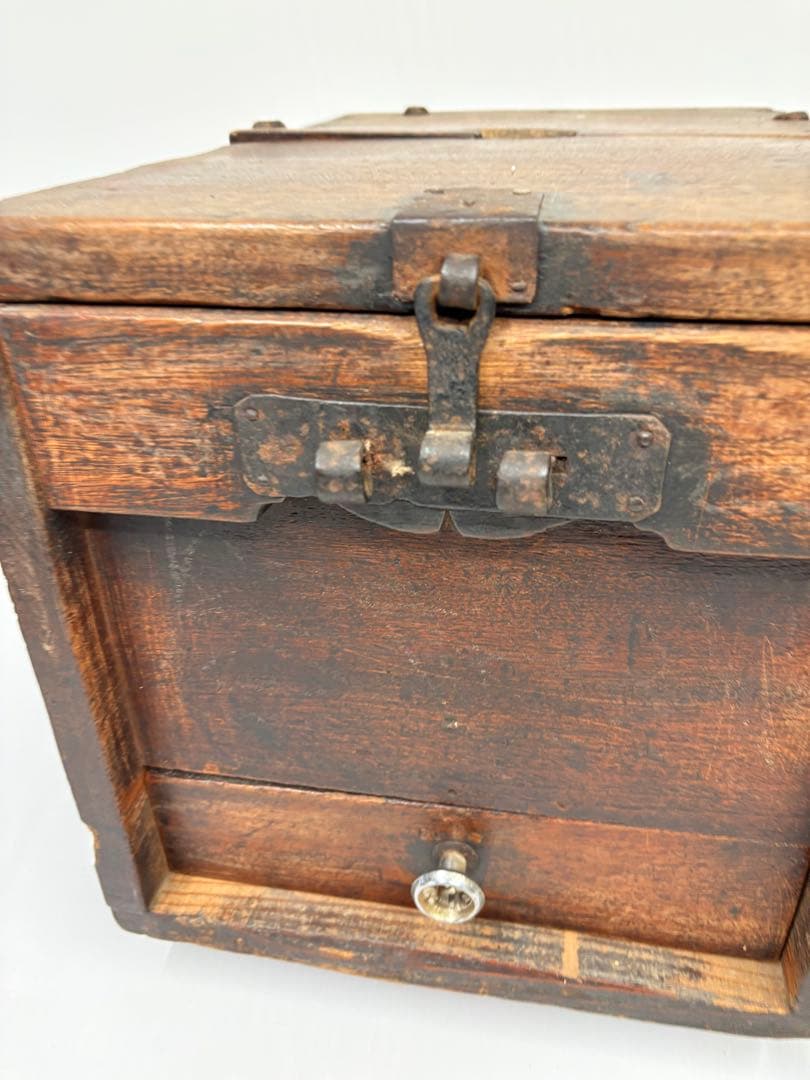 船金庫　箪笥　銭箱　賽銭箱　骨董　時代物　アンティーク　レトロ　コレクション