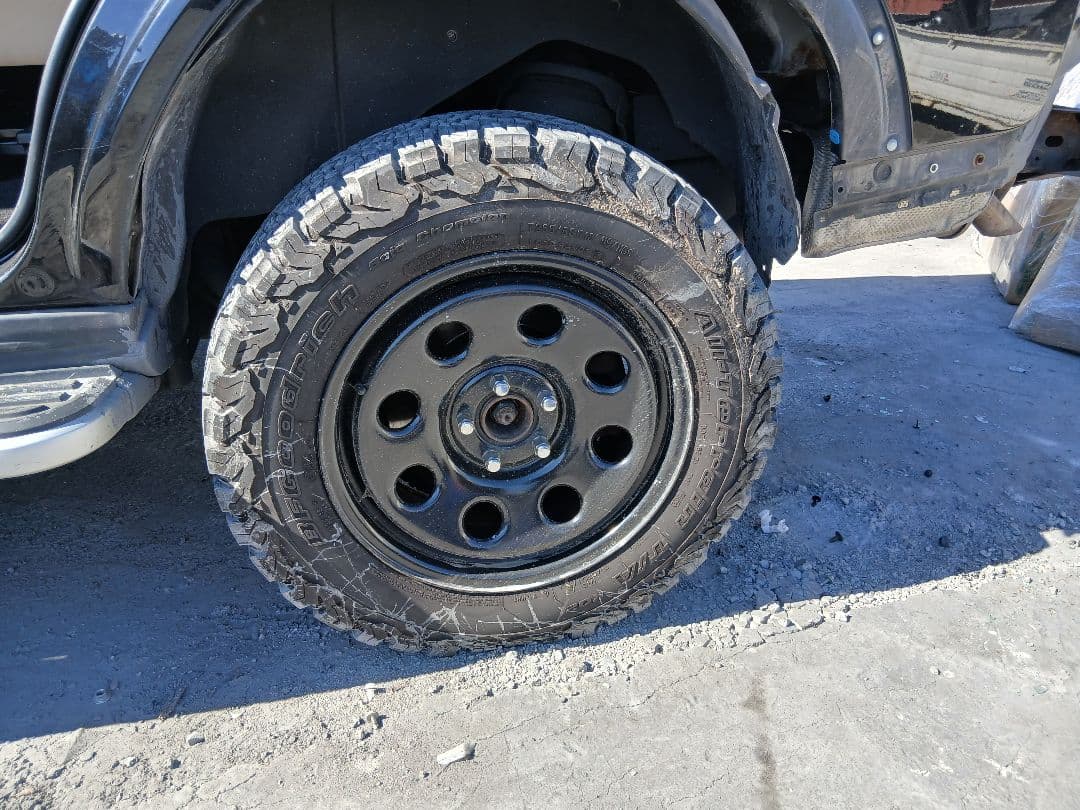 ディスカバリー3 Pro Comp スチール ホイール 18 X 8J
