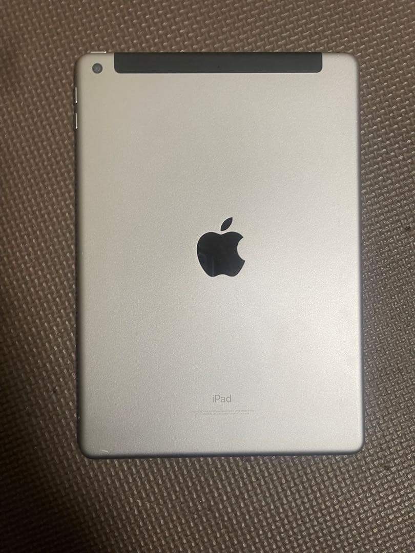 Apple iPad (第6世代) 32GB