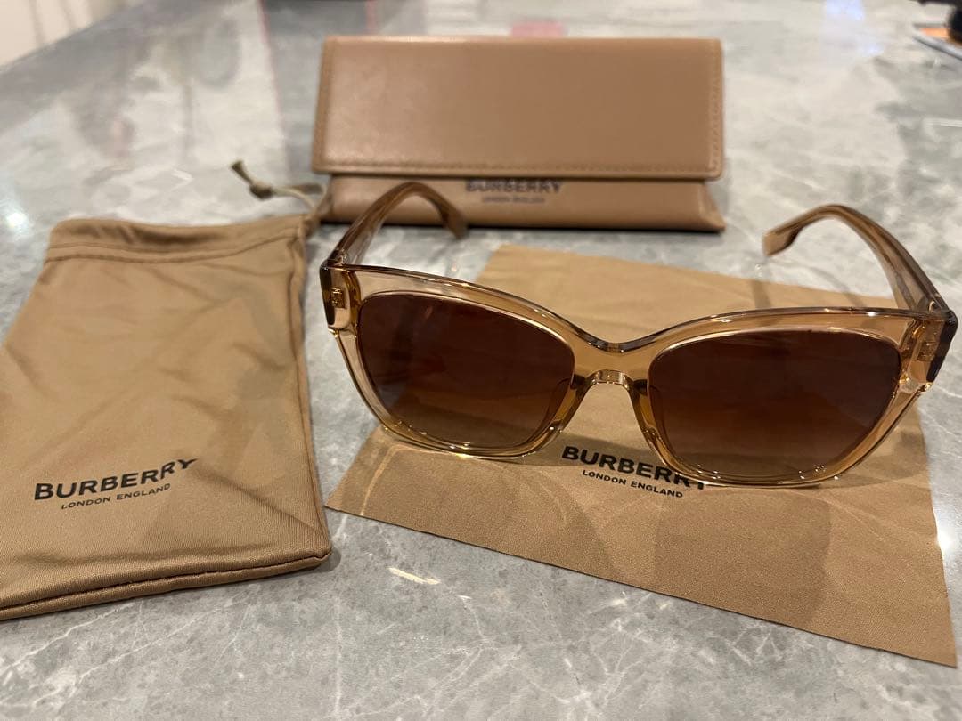 ☘MONOTONE☘BURBERRY サングラス BE4345F