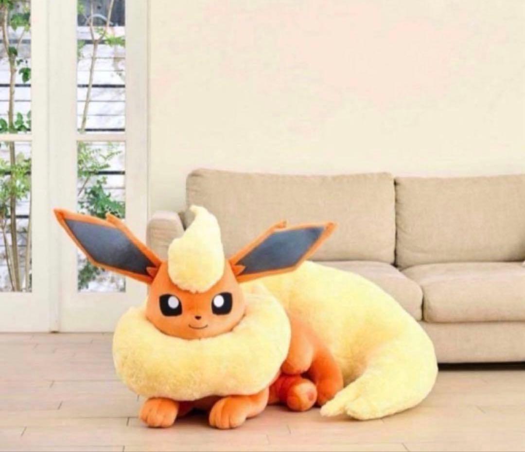 ポケモンセンターぬいぐるみ 等身大 ブースター 寝そべり 新品未使用品