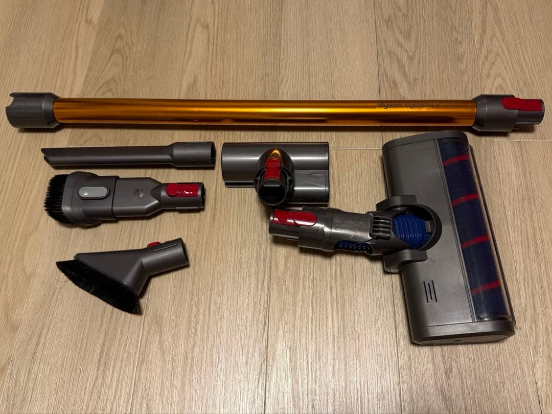【簡易清掃済み】ダイソン Dyson V10 掃除機/クリーナー