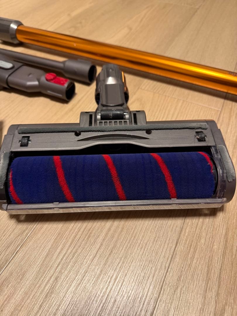 【簡易清掃済み】ダイソン Dyson V10 掃除機/クリーナー