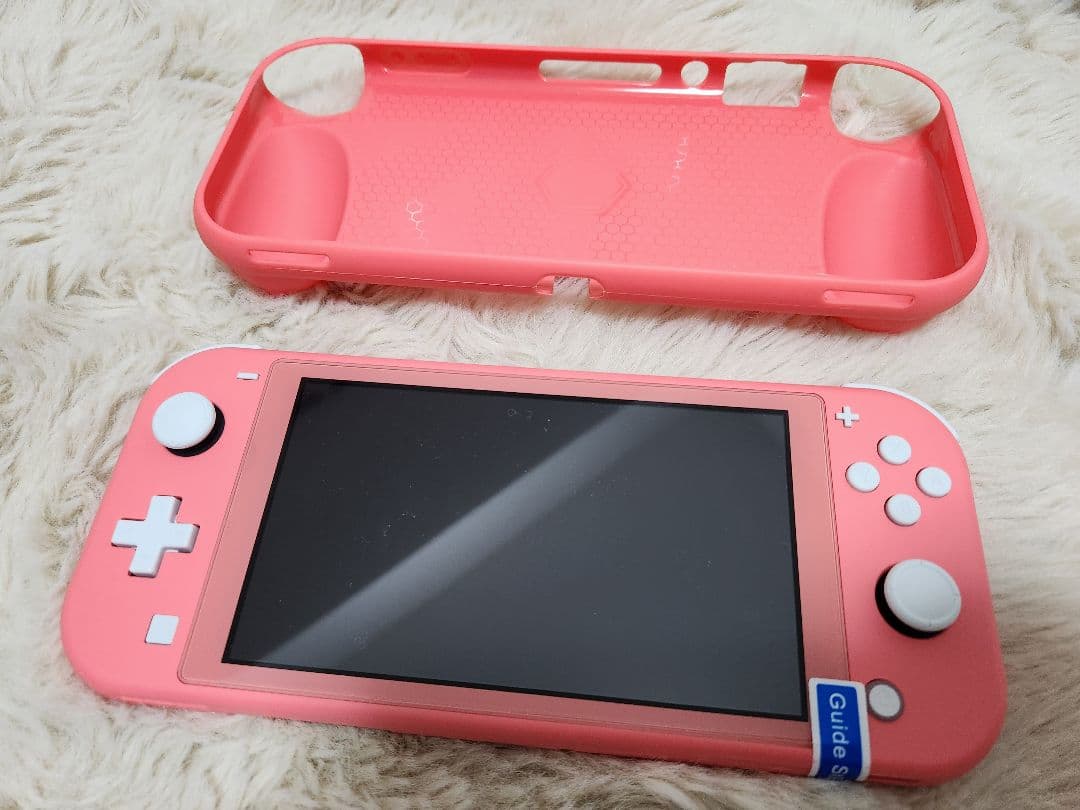 U*中様 【美品】Nintendo Switch Lite コーラルピンク 本体