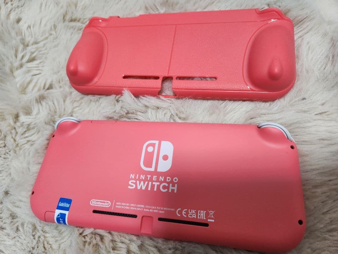 U*中様 【美品】Nintendo Switch Lite コーラルピンク 本体