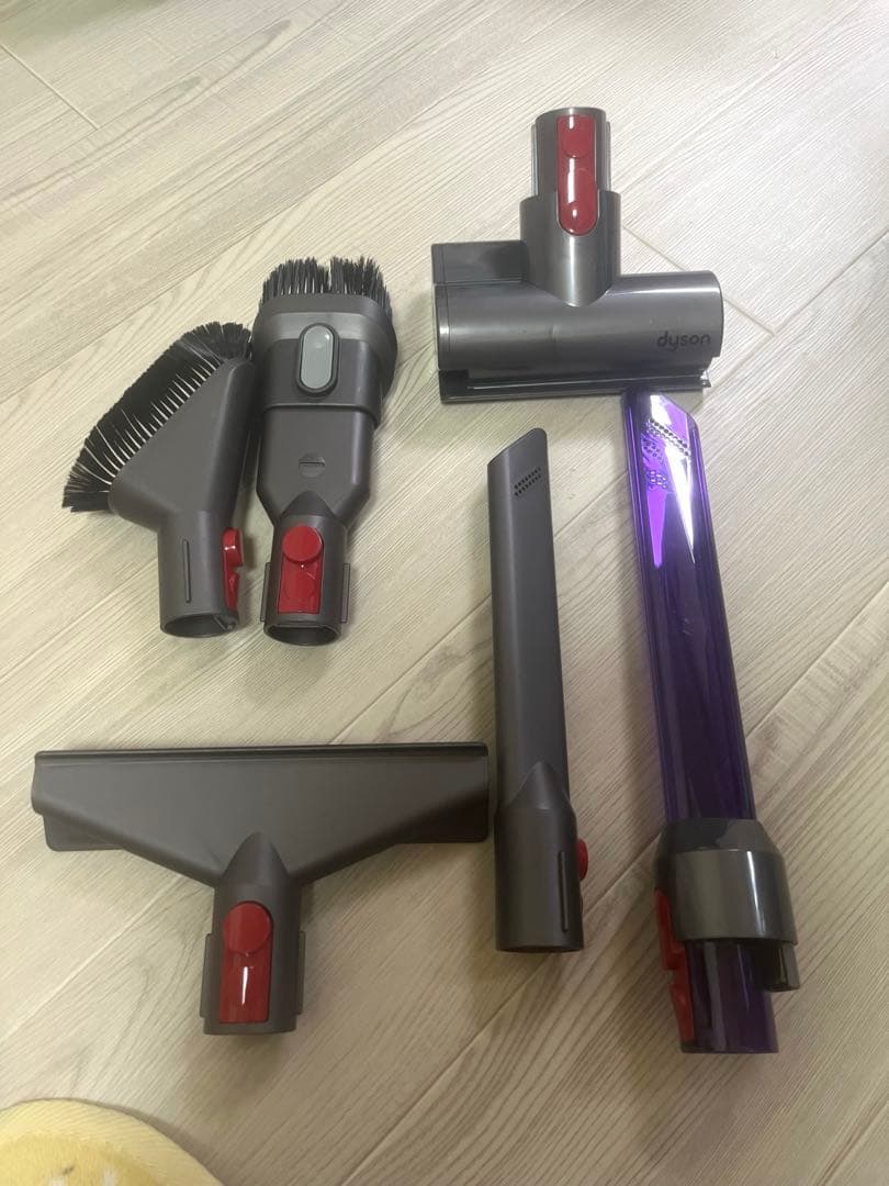 dyson ダイソン V8 slim fluffy SV10K