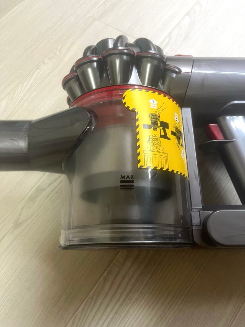 dyson ダイソン V8 slim fluffy SV10K
