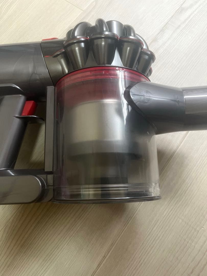dyson ダイソン V8 slim fluffy SV10K