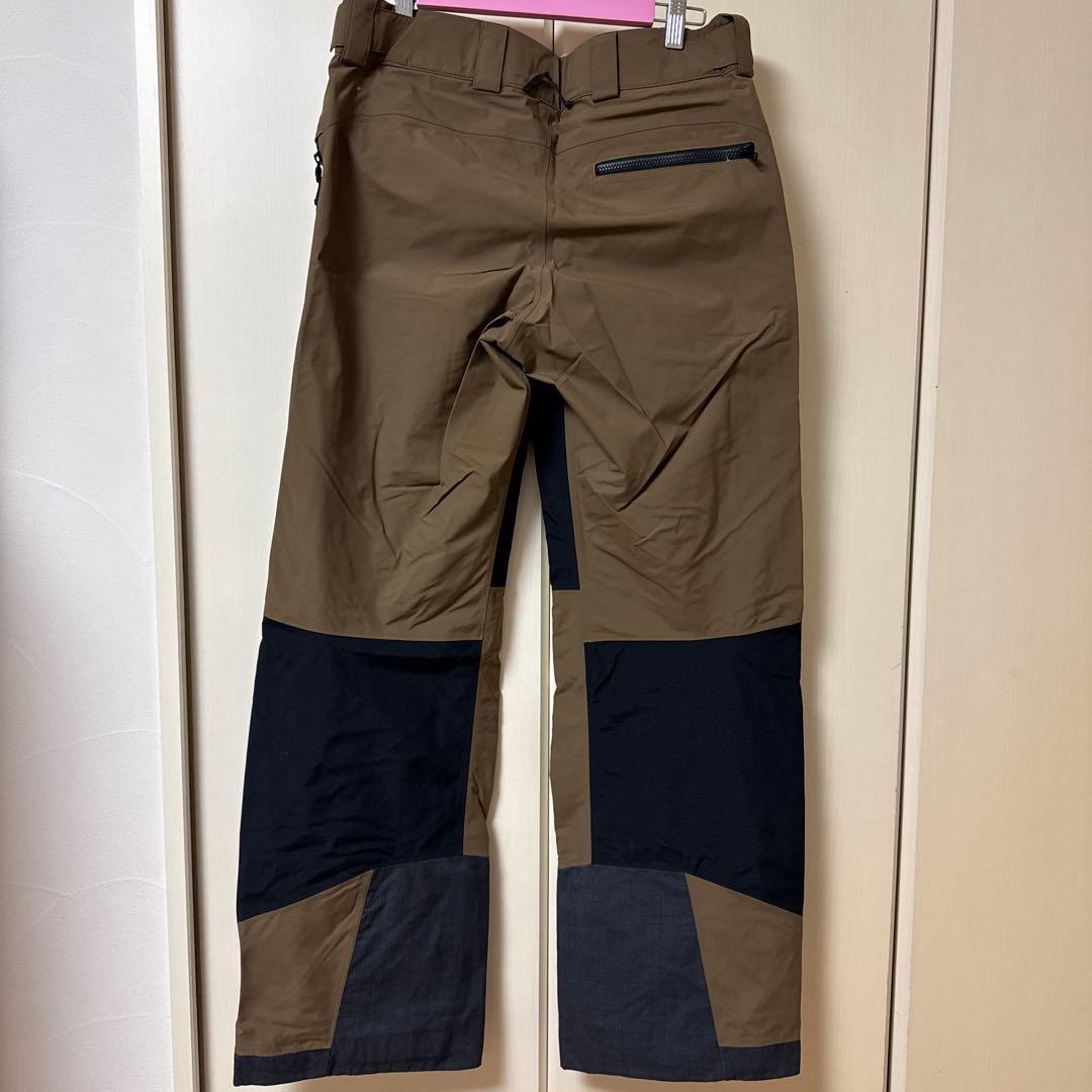 新品未使用　Haglöfs GORE-TEX スキースノーボードパンツ