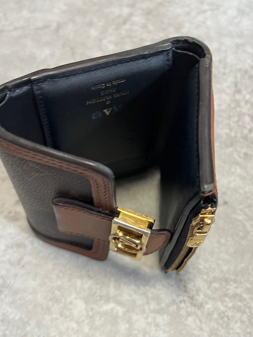 ルイヴィトン ポルトフォイユ・ドーフィーヌ コンパクト M68725 三つ折財布