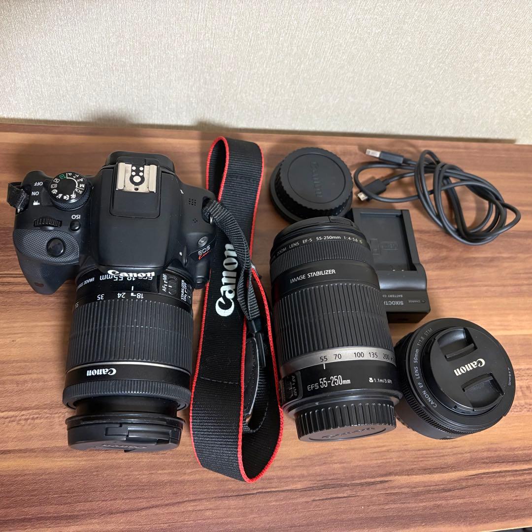 【最終値下】EOS KISS X7 ダブルズームキット　50mm単焦点レンズ付き