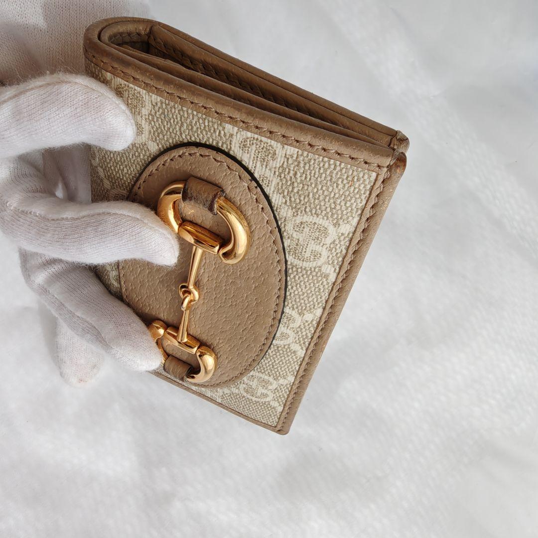 グッチ　GUCCI　折り財布　ホースビット　ベージュ