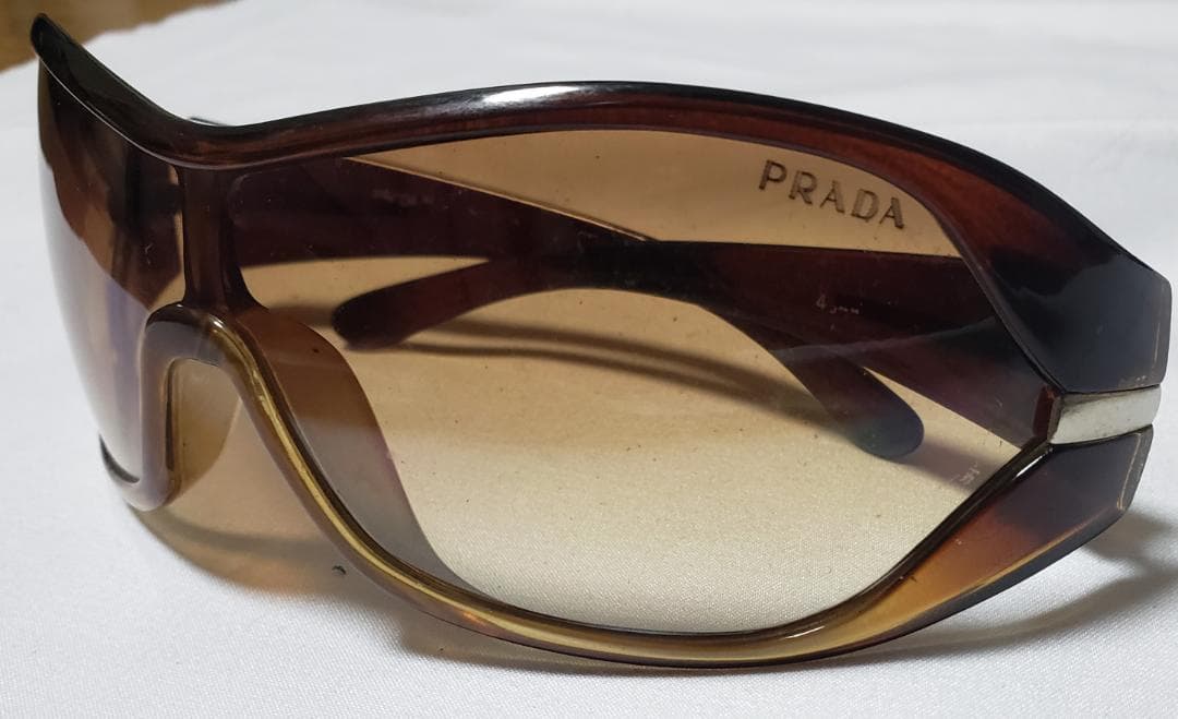 PRADA ブラウン　サングラス