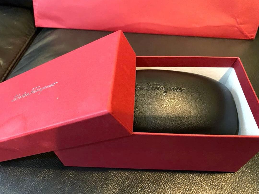 極美品Salvatore Ferragamoサングラス ガンチーニ付属品完備