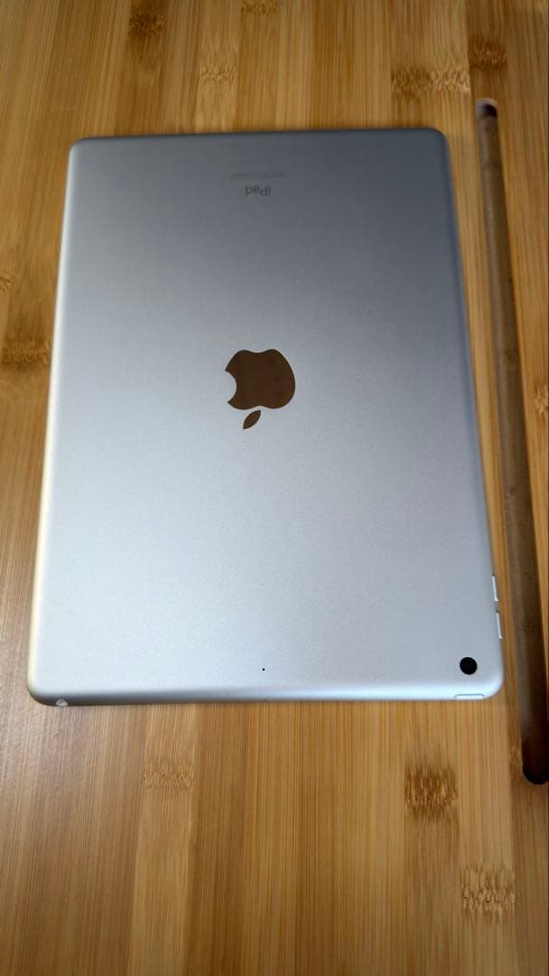 iPad 第9世代 64GB Wi-Fi Smart Keyboard付き